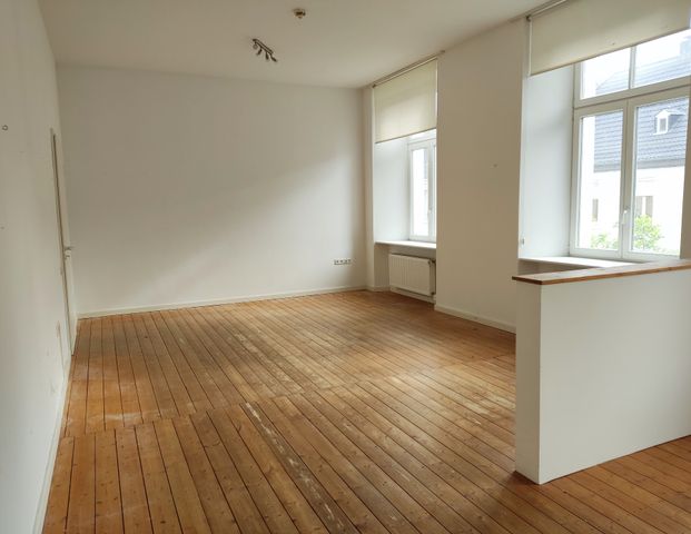 ATTRAKTIVE SENIORENGERECHTE WOHNUNG IN ALTSTADTLAGE VON ARNSBERG - Photo 1