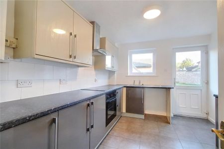 3 bedroom detached house to rent - Photo 5