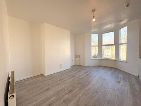 Stacey Road, Cardiff - Photo 2