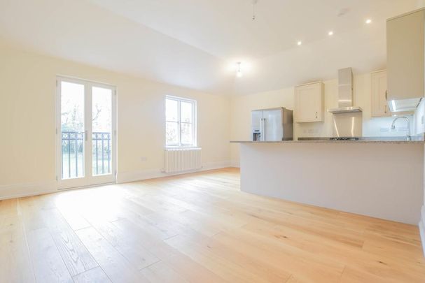 2 bedroom apartment to rent - Photo 1