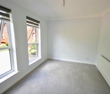 Farriers Close, Epsom, London, KT17 1LS - Photo 6