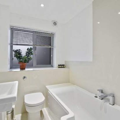 2 bedroom property to rent in Oxford - Photo 1