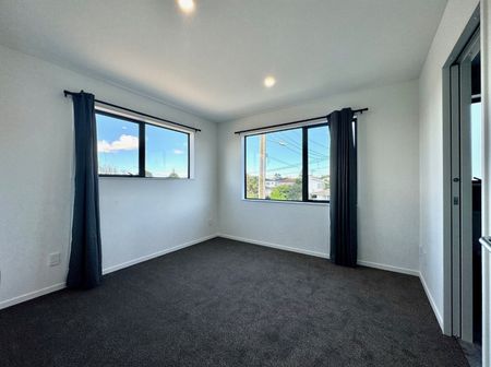 50B Greenmeadows Avenue, Manurewa East, Auckland - Photo 2