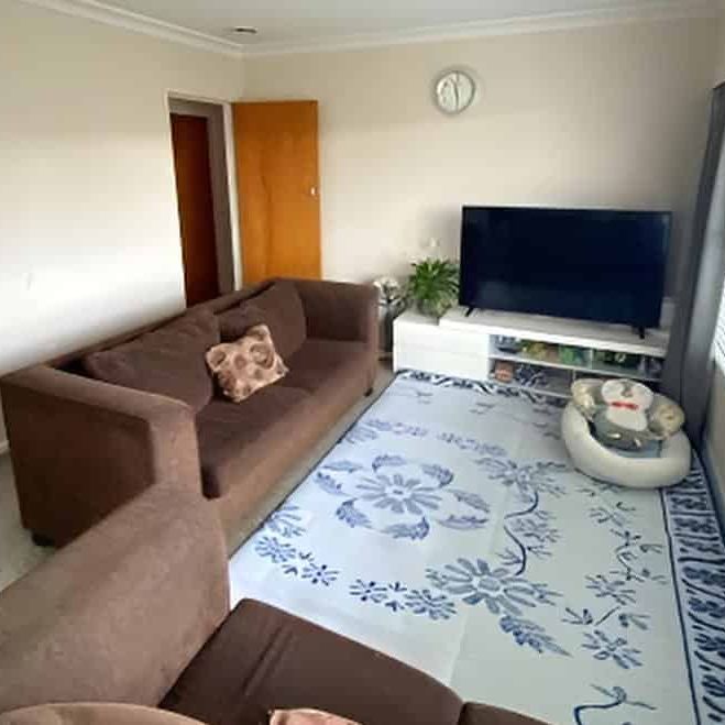 Lovely 2 Bedroom unit in Hamilton East - Photo 1