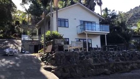 Beach front Airbnb home in Whangārei Heads - Photo 5