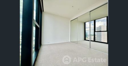 Stylish 2-Bedroom, 2-Bathroom Apartment in Melbourne Square’s Arts Precinct - Photo 4