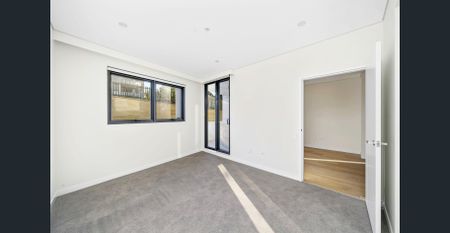 Light filled courtyard apartment - Photo 3