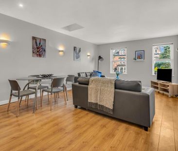 4 bedroom flat to rent - Photo 3