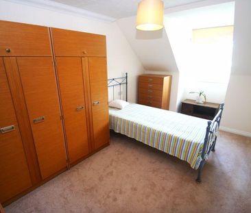 2 bedroom retirement property to rent - Photo 6