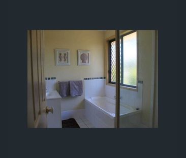 4/28 Cherrytree Place, Waterford West, Qld 4133 - Photo 4