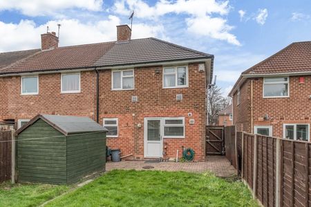 3 bed end of terrace house to rent in Shelley Croft, Birmingham, B33 - Photo 2