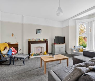 Apt 4 52 Myrtlefield Park, BELFAST, BT9 6NF - Photo 5