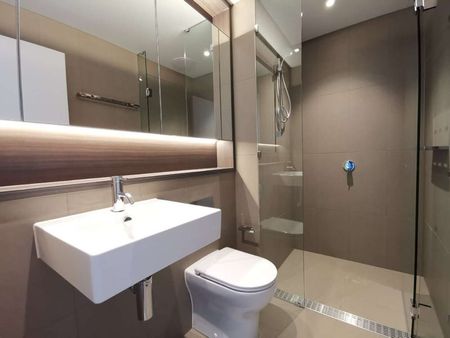 Waterfront Living on Prestigious Collins Street - Photo 3