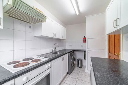 1 bedroom flat to rent - Photo 5