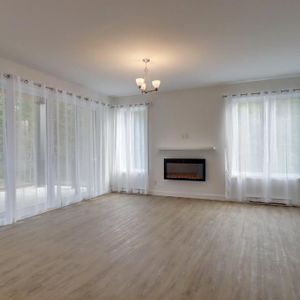 Spacieux 3 1/2 à louer - Dès maintenant - Quartier Équestre - Photo 2