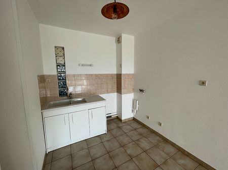 Location Appartement 2 pièces 50m² - Photo 3