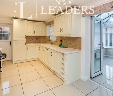 3 bedroom semi-detached to rent Whiteley - Photo 4