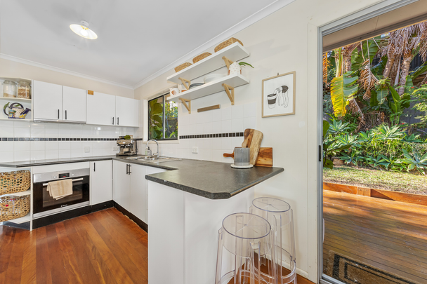 26 Dodwell Street, Holland Park West QLD 4121 - House For Rent | Domain - Photo 1