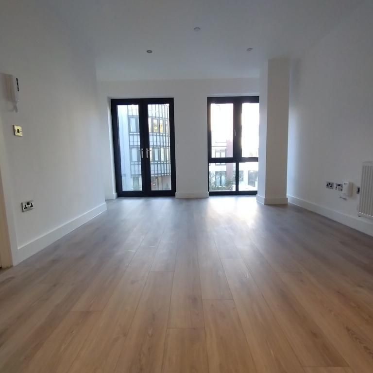 1 bedroom flat to rent - Photo 1