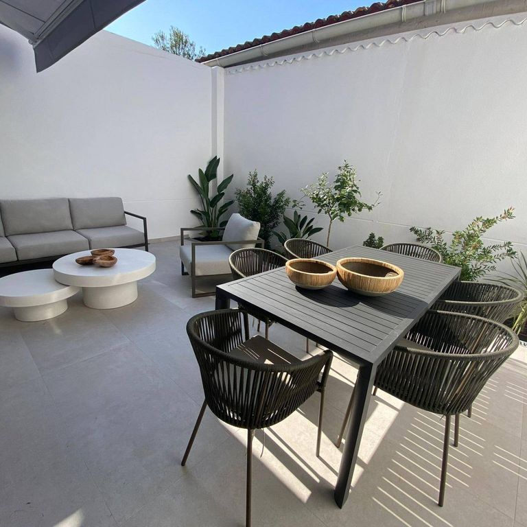 2 room luxury Flat for rent in Sitges, Spain - Photo 1