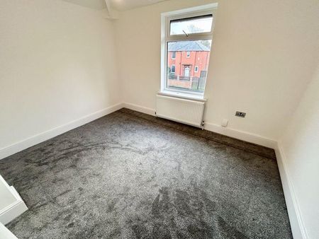 3 bedroom terraced house to rent - Photo 3