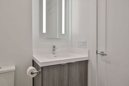 For Lease - 20 Inn On The Pk Dr Drive Unit# 1735, Toronto, Ontario - Photo 5