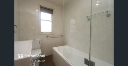 30 Strathallen Crescent, Goulburn - Photo 5