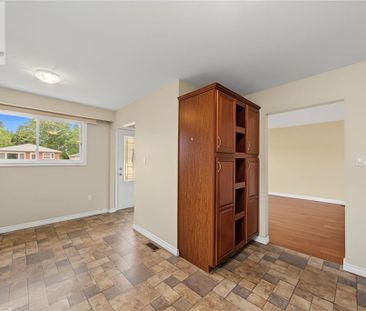 59 ATERNO Drive Unit# Main, Hamilton, Ontario, L9C5S4 - Photo 4