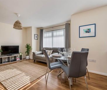 2 Glendale Court, 182 Saintfield Road, Belfast, BT8 6HN - Photo 2