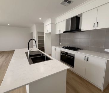 Brand New 4x2 Family Home in Sought-After Ravenswood - Photo 4