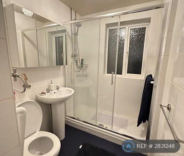 4 bedroom terraced house to rent - Photo 2