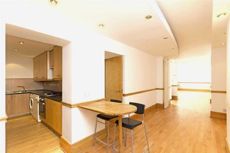 2 bedroom flat to rent - Photo 3