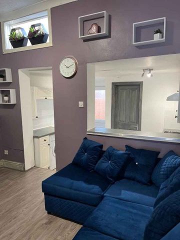 47 ALTON ROAD - Photo 2