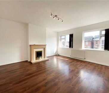 The Parade, Trumpsgreen Road, Virginia Water, Surrey, GU25 4EH - Photo 5