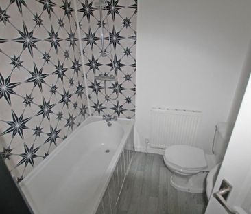 3 bedroom terraced house to rent - Photo 6