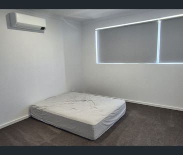 10 Nolita Walk, Point Cook, Vic 3030 - Photo 6