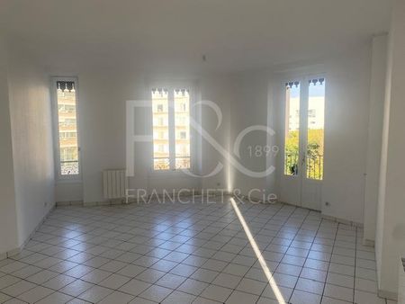 T3 de 75 m² - rue Moncey Lyon 3ème - Photo 2