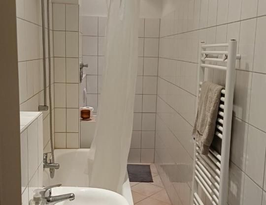 2 Zimmer Wohnung Berlin Neukölln 06.12 - 15.01. Zwischenmiete - Foto 1