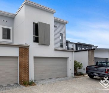 Brand new townhouse, 4bed & AC - Photo 2