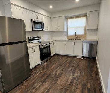 For Lease - 107 Crittenden Square, Toronto, Ontario - Photo 4