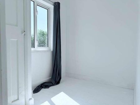 West Molesey, Surrey, KT8 - Photo 3