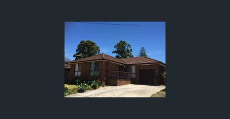 Family Home - Photo 5