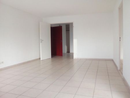 location Appartement T4 DE 87.34m² À ST ESTEVE - Photo 2