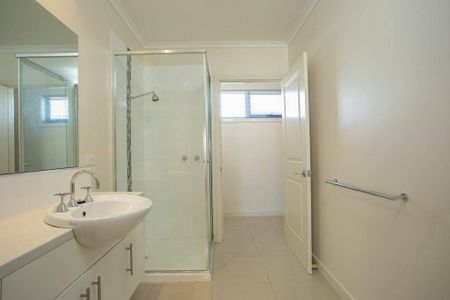 FULLY FURNISHED - UNAVAILABLE UNTIL APRIL 2019 - Photo 5