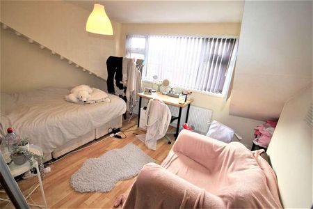 Mayville Place, Headingley, Leeds, LS6 - Photo 4