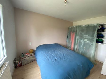 Maison 6 pièces – 136 m² environ à Guignen (ref : G75896) - Photo 2