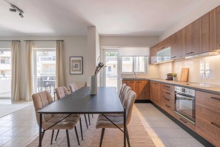 Superior 3BR Apartment in Chalandri - Photo 2