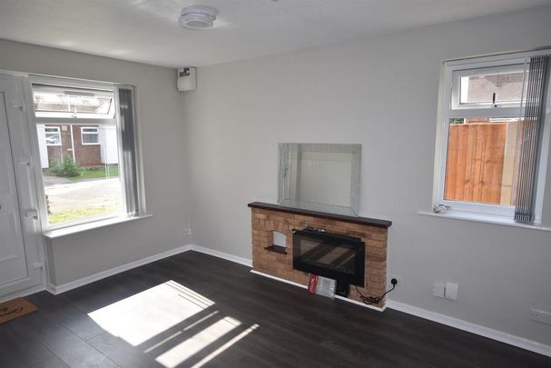 1 bedroom mews to rent - Photo 1