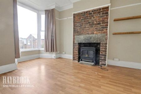 3 bedroom terraced house to rent - Photo 4