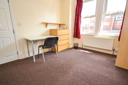 Grange Avenue, Earley, Reading, Berkshire, RG6 1DJ - Photo 3